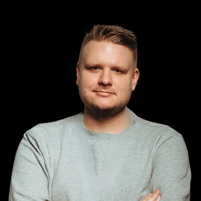Joni, Serbusin perustaja ja digikonsultti